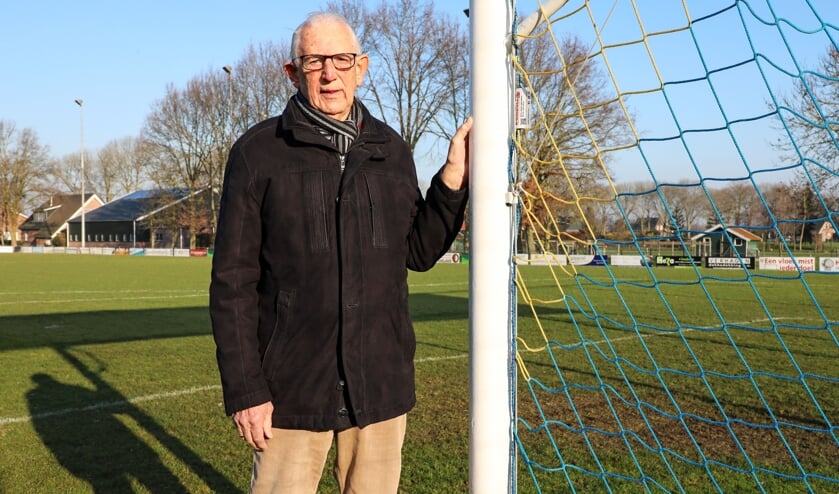 • Theo van Driel speelde tien jaar in het eerste elftal en was zeven jaar penningmeester.