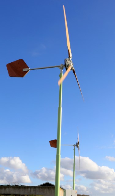 • Een voorbeeld van een kleine windturbine.