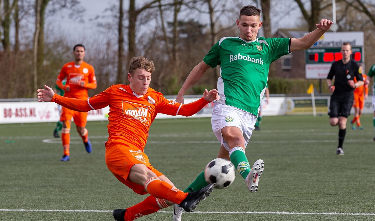 • Nieuw-Lekkerland - Oranje Wit.
