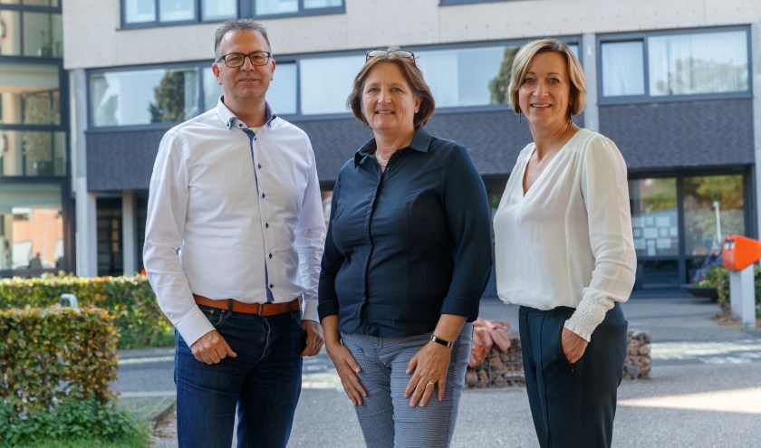 Ondertekening van een intentieovereenkomst van De Riethorst Stromenland, Schakelring en Volckaert.