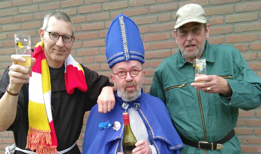 • Vlnr. Pastoor Roland Putman, pater Bertus Bus en pater Ben van Bronkhorst.