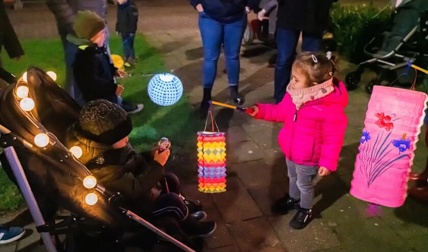 Lampionnentocht in Asperen