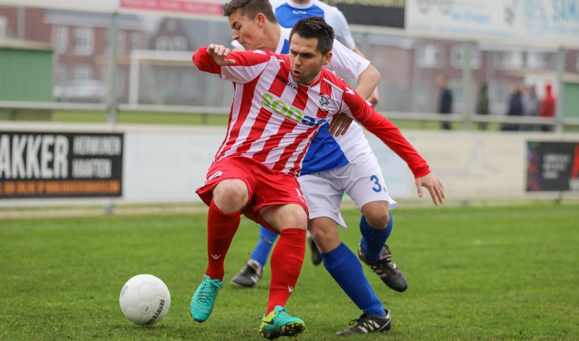 • Herovina aast in en tegen Well op de koppositie.