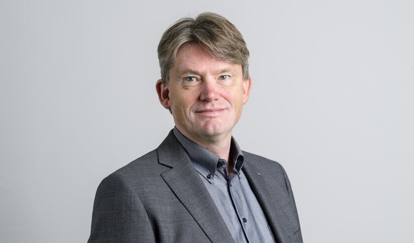 • Roelof van Netten.