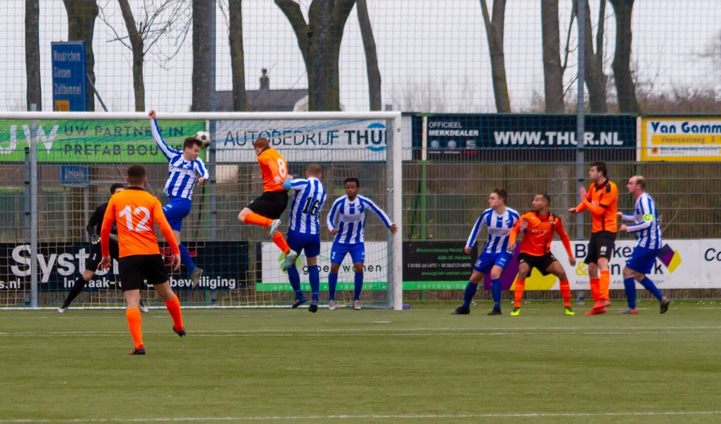 • Almkerk - Terneuzense Boys (1-0).