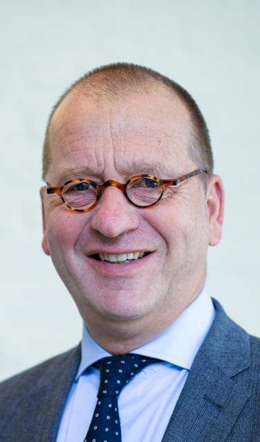 • Theo Segers, de nieuwe burgemeester van Molenlanden. "Ik heb er zin in!"