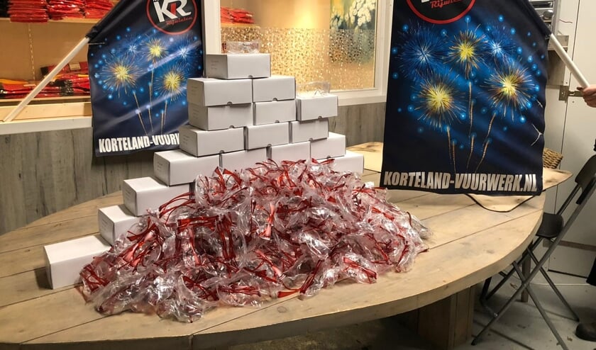 • De vuurwerkbrillen van Korteland Vuurwerk.