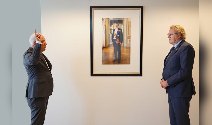 • Dirk van der Borg beëdigd als waarnemend burgemeester van Sliedrecht.