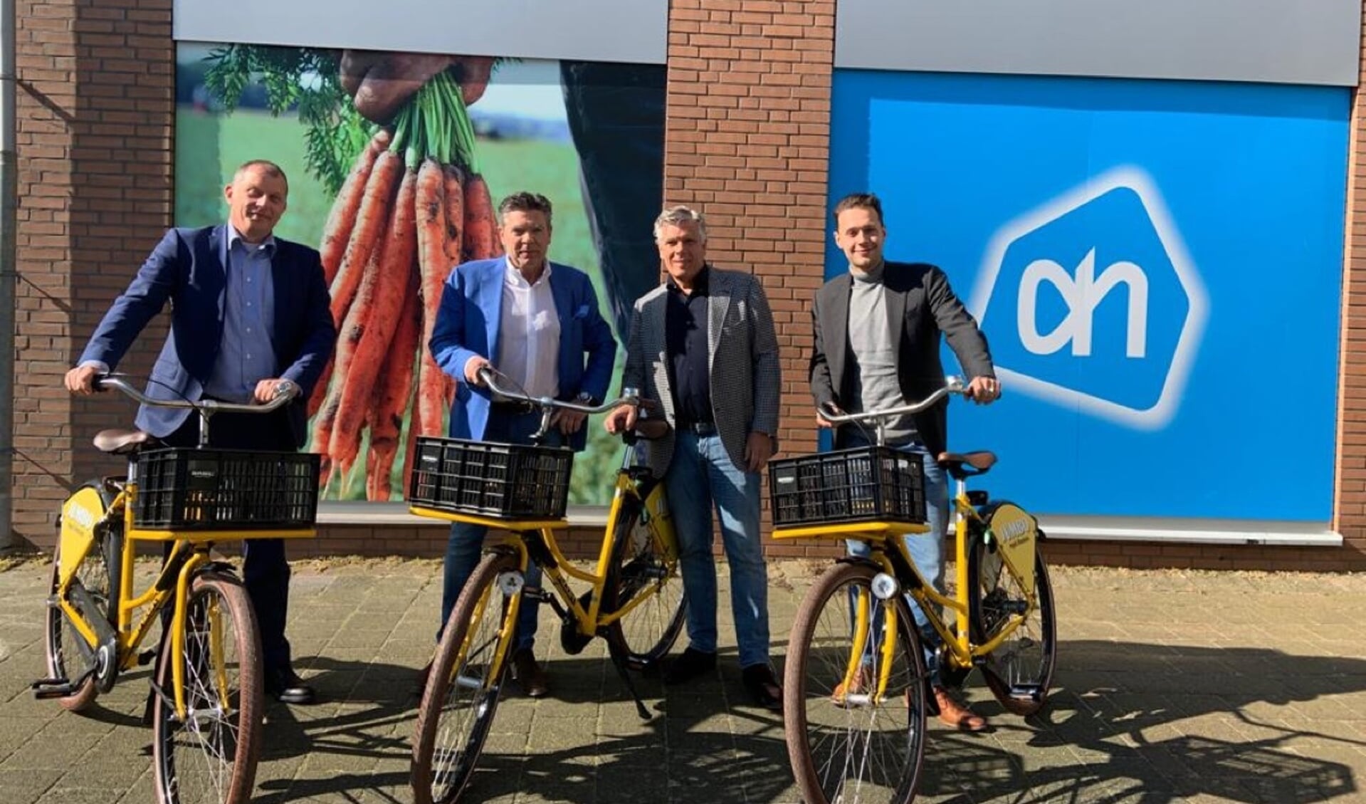 De Albert Heijn en de twee Jumbo-supermarkten in Krimpen aan den IJssel starten met een gezamenlijke boodschappenservice.