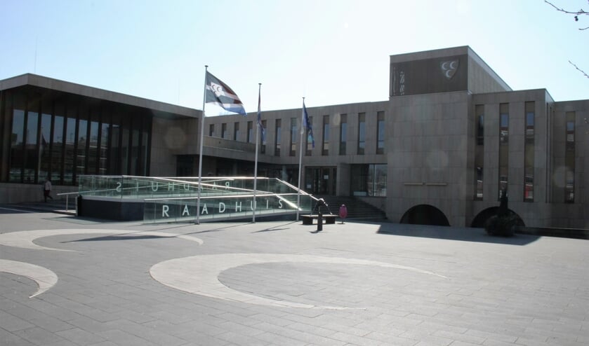 • Het raadhuis van Krimpen aan den IJssel.