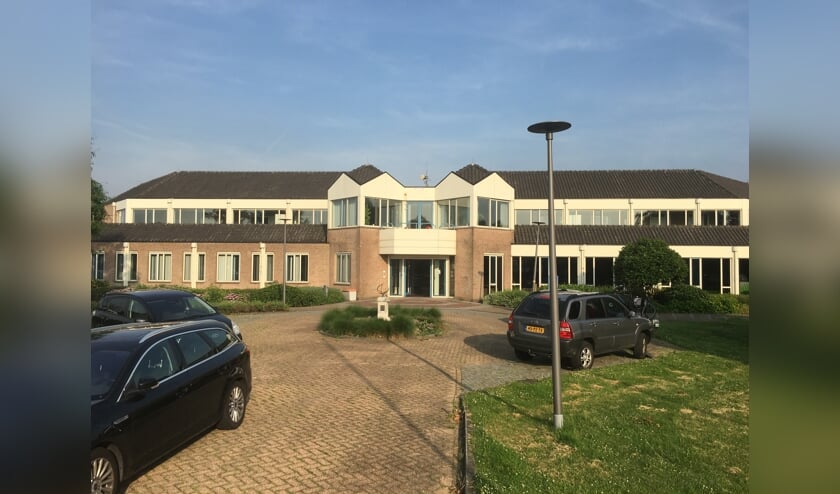 • Het gemeentehuis in Hoornaar zal voor 4,5 ton worden verbouwd.