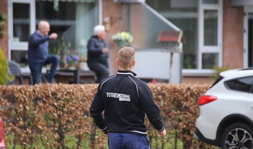 • Nils Heijkoop zet de bewoners van het Marktplein in beweging.