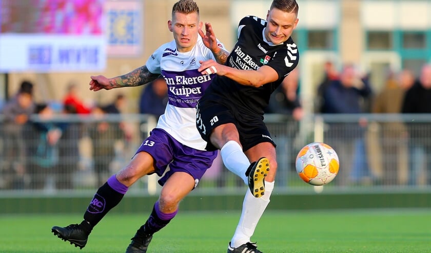 <p>• Quincy Bartens met GJS in actie tgen LRC Leerdam.</p>