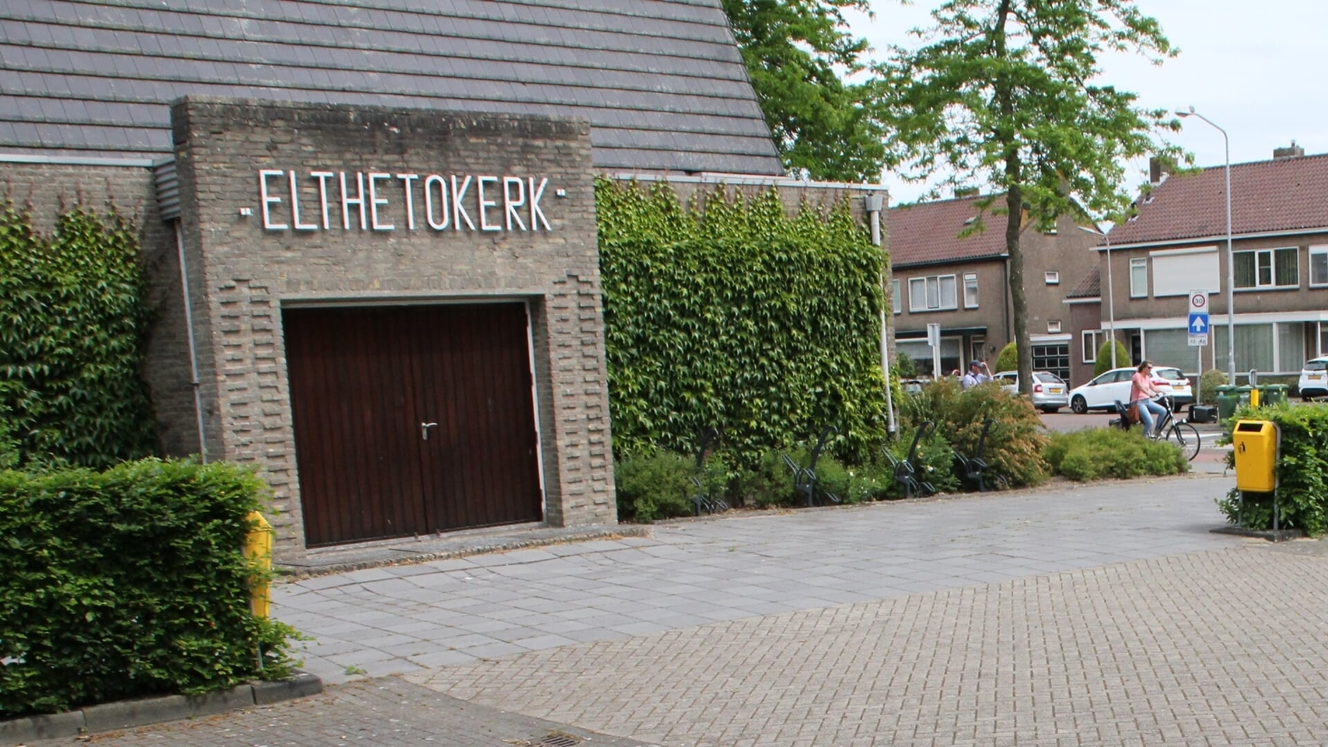 • De Elthetokerk in Alblasserdam.