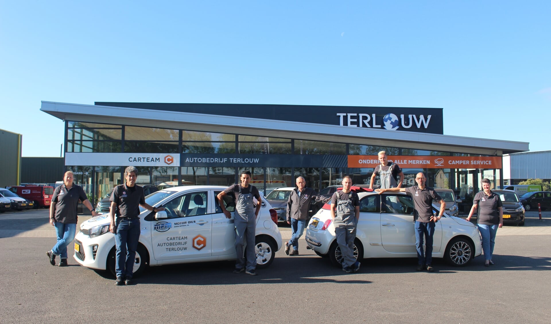 • Medewerkers van Carteam Autobedrijf Terlouw.