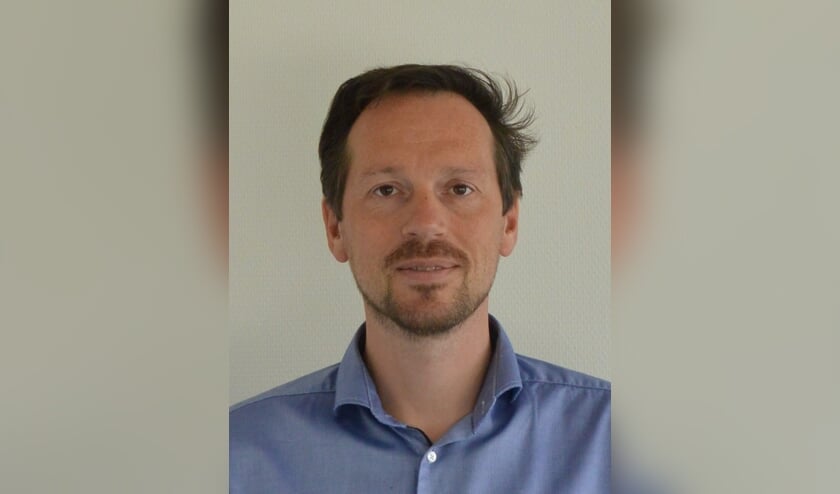 • Directeur Noël Houweling.