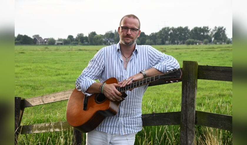 • Zanger/gitarist Jeroen Janssen.