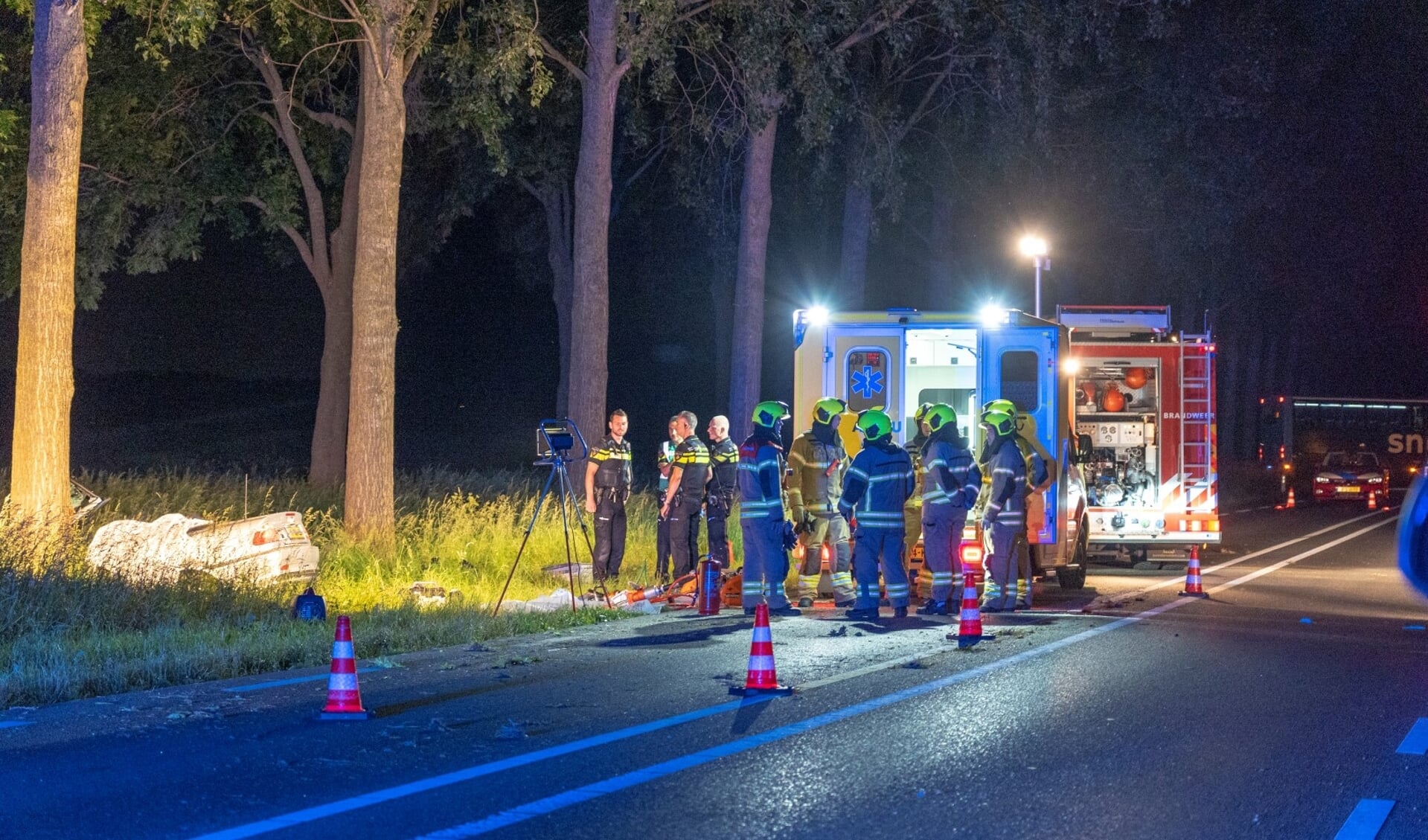 • Ongeval met dodelijke afloop op de N214 bij Bleskensgraaf.