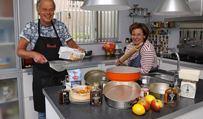 • Roel Leeuwis en Christine van den Heuvel.