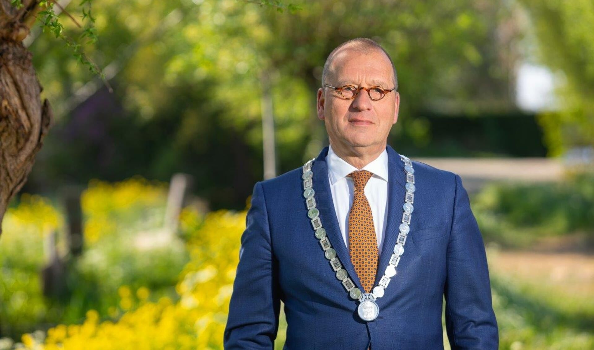 • Theo Segers, burgemeester van Molenlanden.