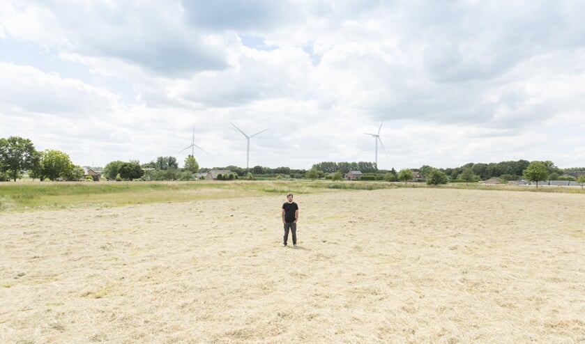 • Organisator Jaap van Eggelen op het terrein waar het gaat gebeuren.
