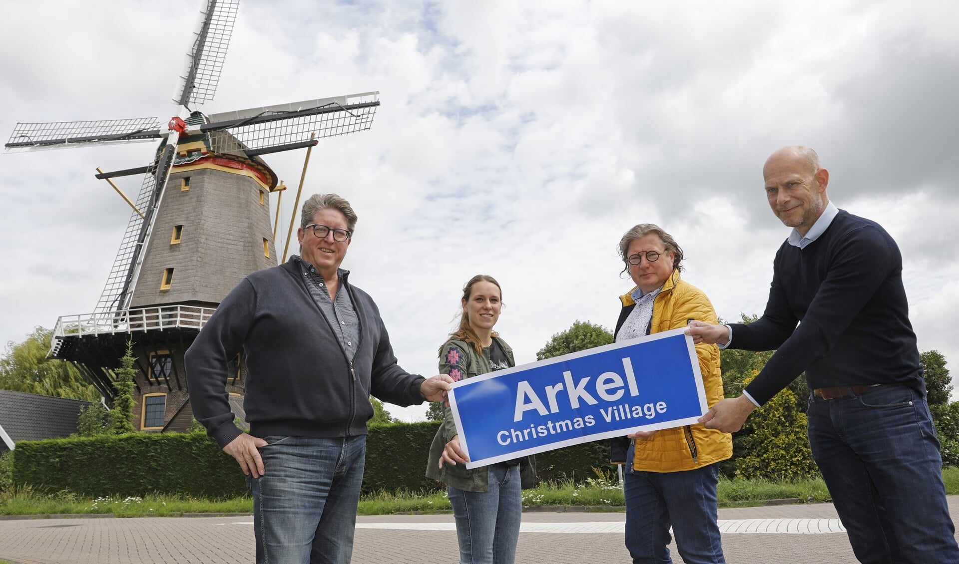 • Hans Wijnhoff, Rachelle Metz, Jan Krol en Bert van Meteren.