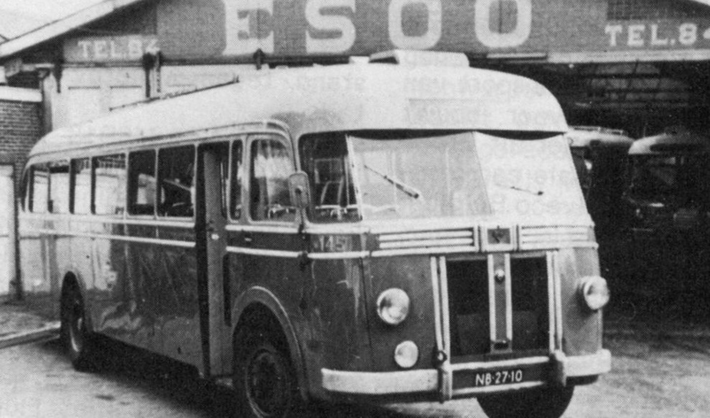 Crossley-bus van de NV Eerste Sliedrechtse Omnibus Onderneming (ESOO).