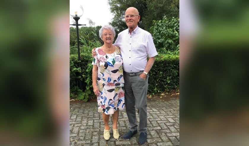 Sophie en Bram Krijgsman uit Meeuwen zijn 65 jaar getrouwd.