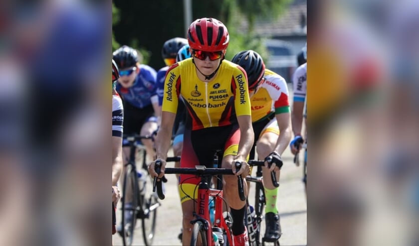 • Eerstejaars nieuweling Christiaan van Rees in actie in Woensdrecht.