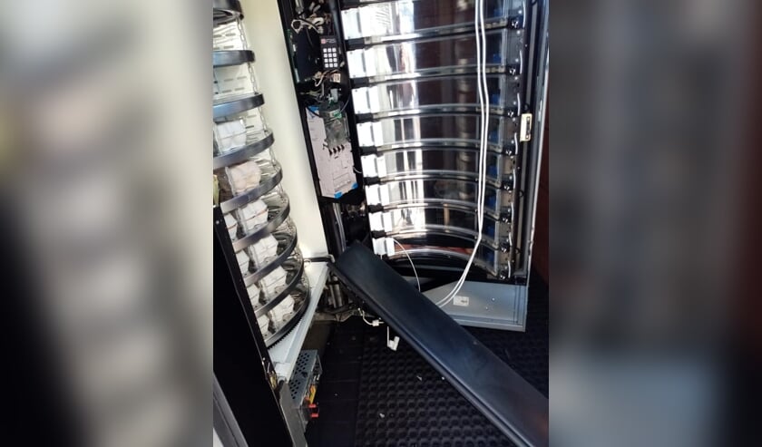 Inbraak in de automaat van De Boerderijautomaat in Wijk en Aalburg.