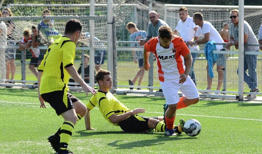 <p>• Groot-Ammers - Alblasserdam (0-0).</p>