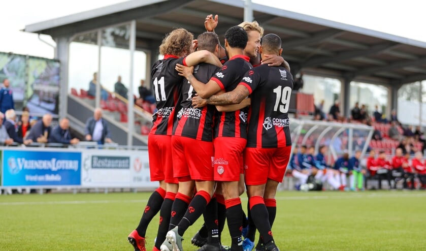 <p>• De verzelfstandiging van de 'Giessenlandse' voetbalverenigingen wordt teruggedraaid.</p>