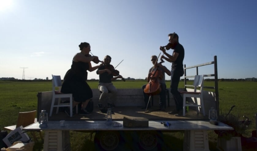Repetitie in de Heesseltsche Uiterwaarden voor de zon onderging
