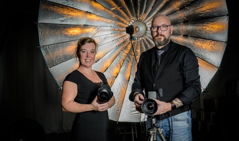 • Joyce Brouwer en Jeffrey Verhoeven in de nieuwe studio.