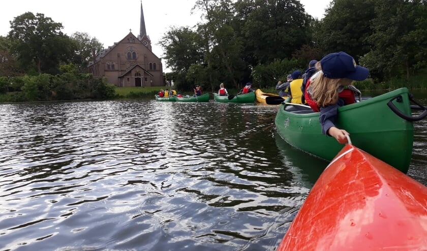 • Kanoën op de Grote Gracht.