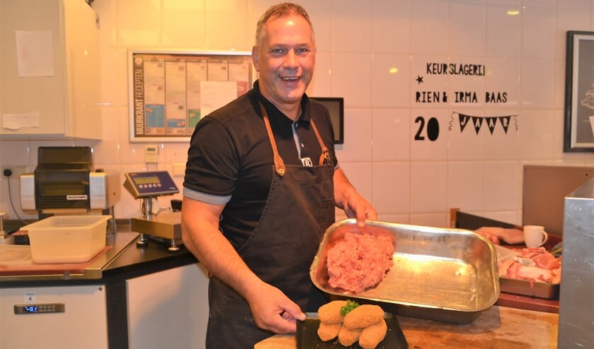 • Rien Baas maakt Oud Leerdammertjes.