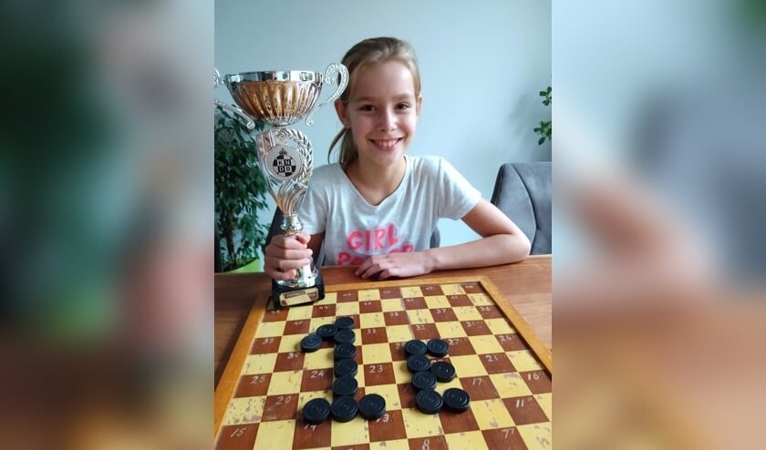 • Renate Vonk met de beker.