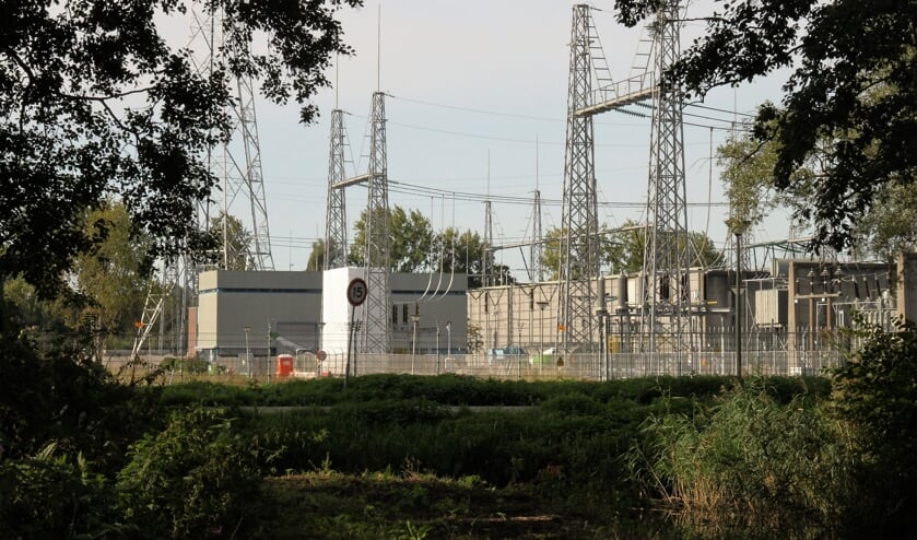 • Het schakelstation aan de Edisonweg in Krimpen aan den IJssel.