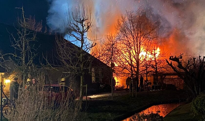 <p>• Grote schuurbrand in Polsbroek.</p>