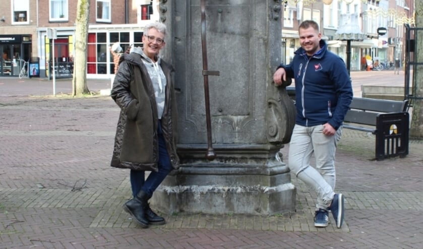 <p>Op de foto links Annet Gerritsen van LaVita en rechts Addy van Ommeren van Electro World Tiel /Lienden. </p>