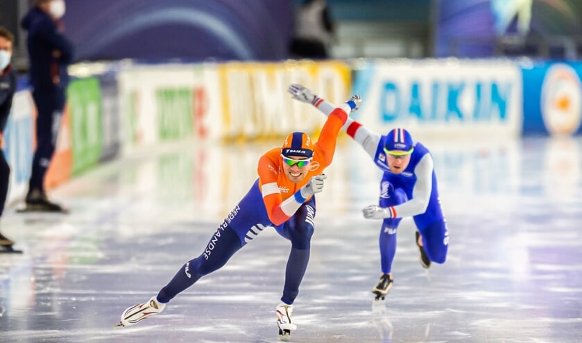 <p>• Patrick Roest in actie tijdens het EK-allround 2021.</p>