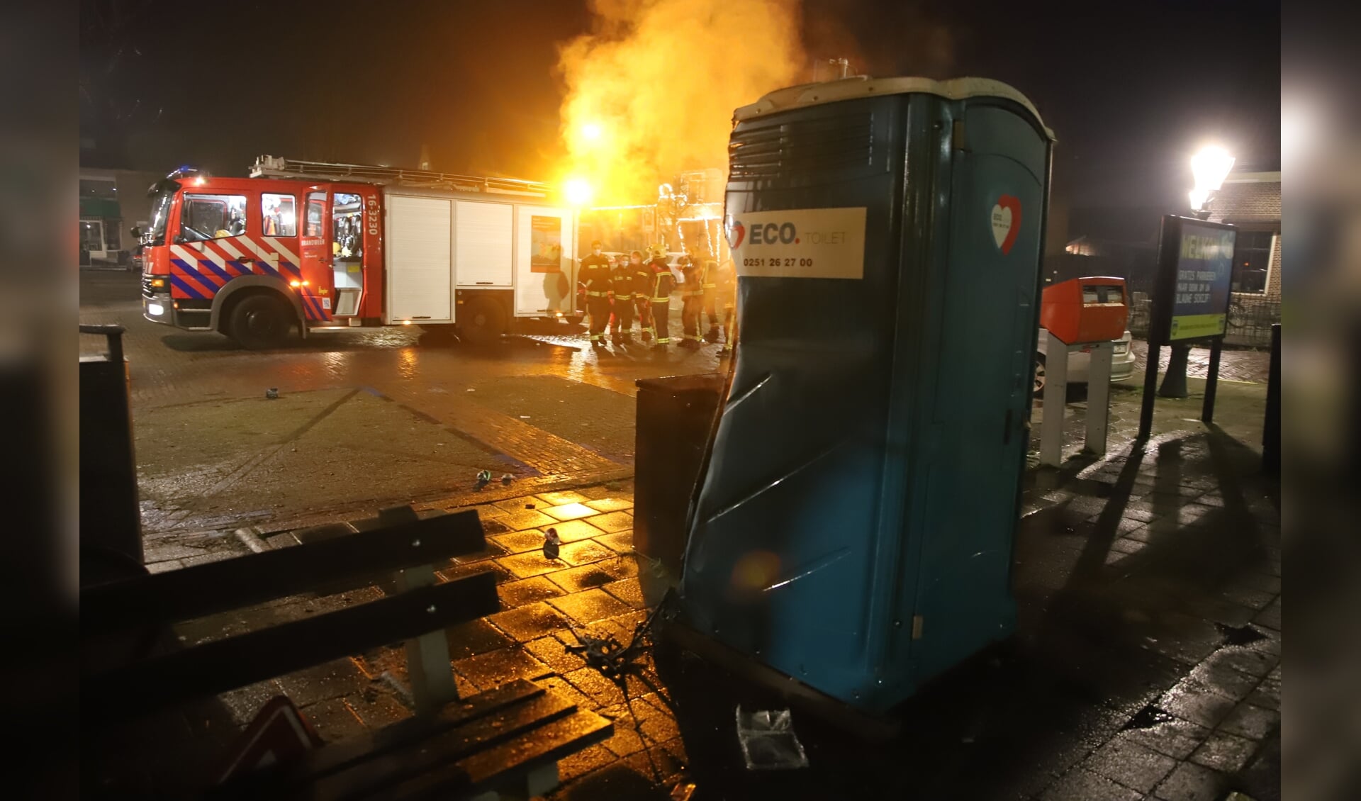 • Jongeren staken op oudejaarsavond op de Grote Haven in Haastrecht een dixie toilet in brand. Ondanks de snelle inzet van de brandweer is het toilet volledig verwoest.