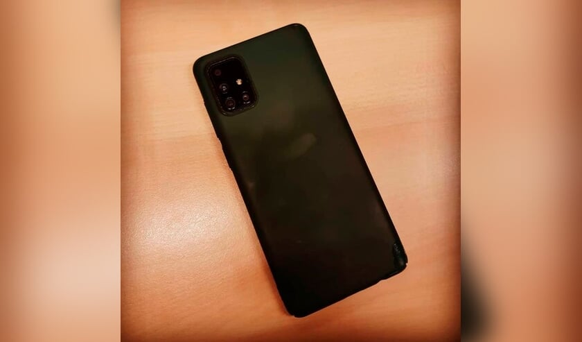 • Het bewuste telefoonhoesje.