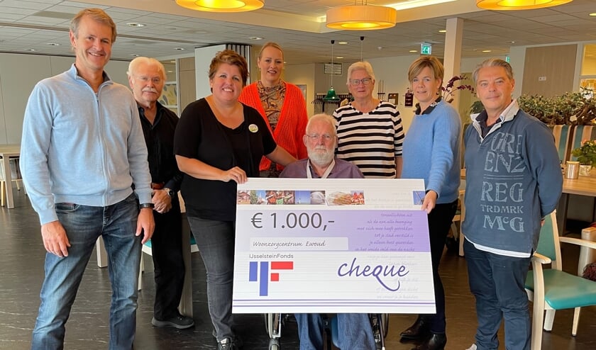 <p>De cheque is overhandigd en het bingoapparaat kan aangeschaft worden.</p>