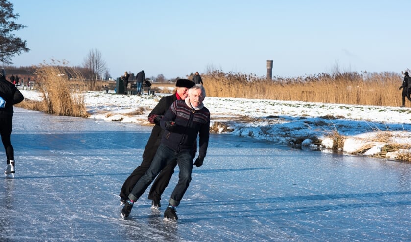 <p>• Schoonrijden tussen de eeuwennoude molens van Kinderdijk.</p>