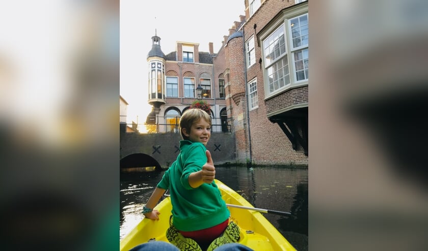 Hille bekijkt een bekende plek vanuit een heel ander perspectief