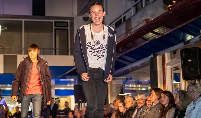 <p>• De nieuwste mode én een lach op de catwalk.</p>