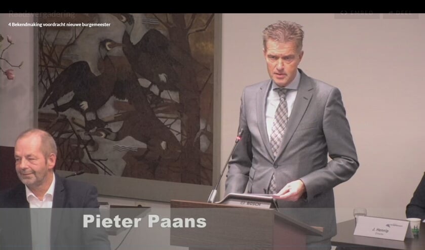 • Pieter Paans tijdens de extra raadsvergadering woensdagavond.