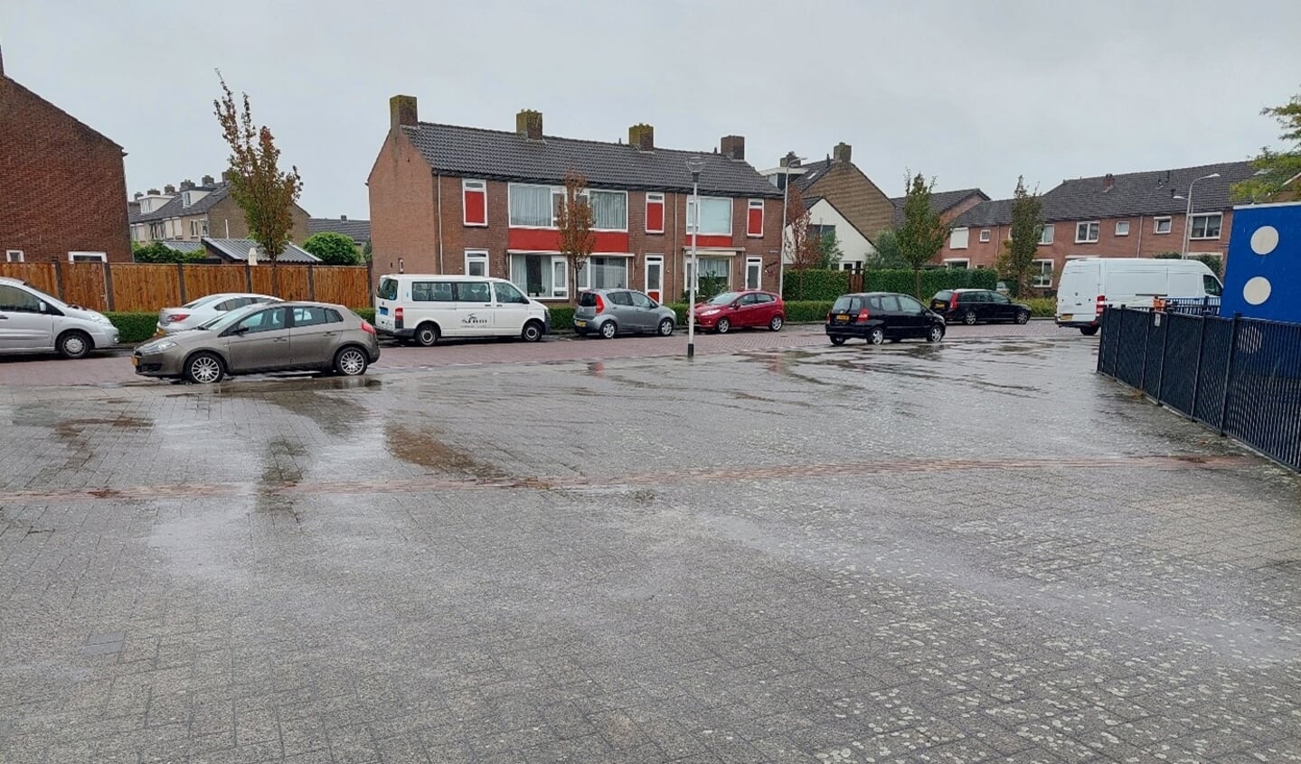 • Wateroverlast na een hoosbui.