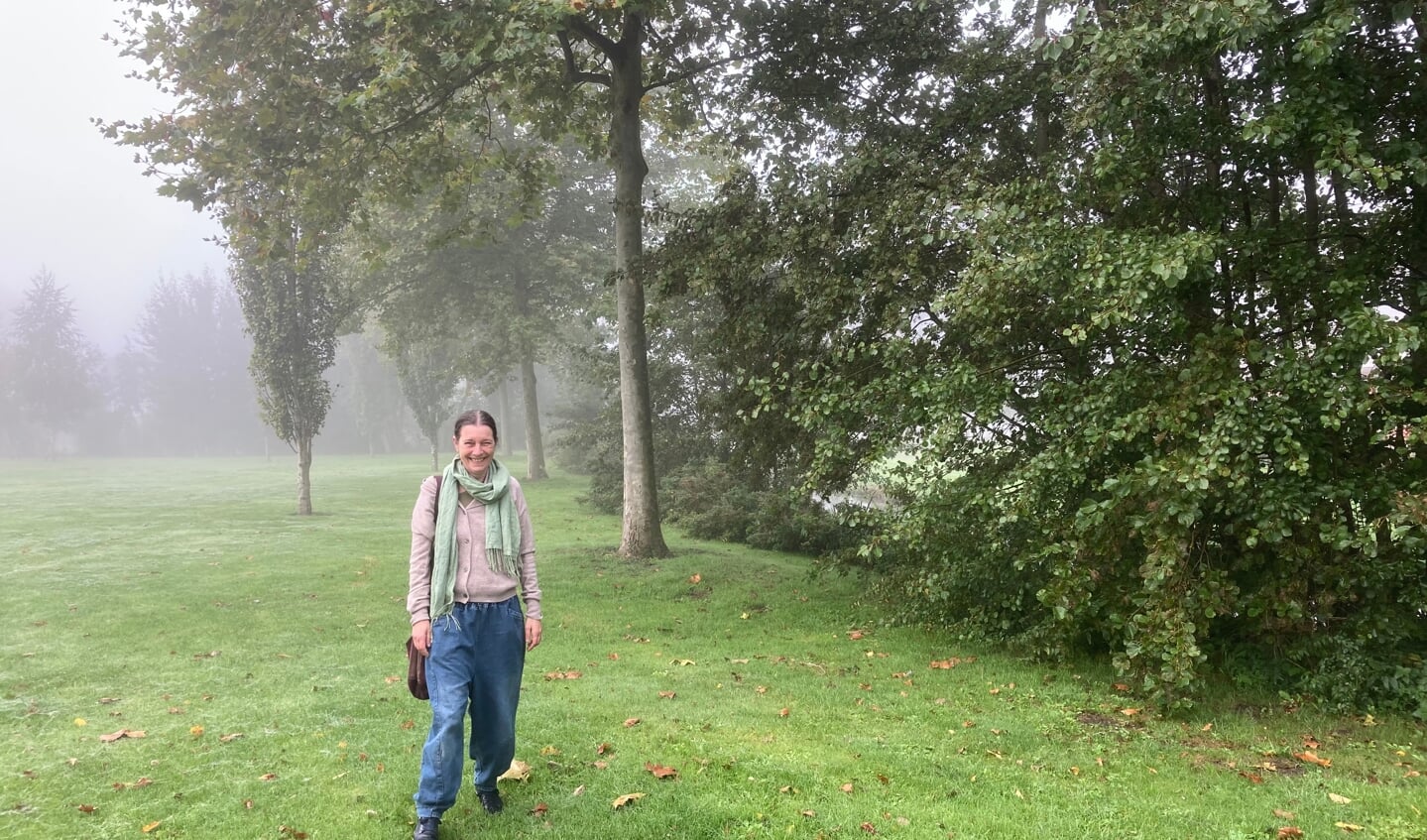• Judith Kraak zet zich in voor het insectenbestand in Capelle en gaat daarom bloembollen planten.